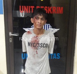 Curi HP Saat Salat Magrib, Arek Surabaya Tepergok Babak Belur Dihajar Warga