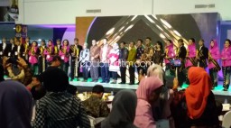 Pasangan Ridwan dan Isaura Terpilih Jadi Kakang Senduk Ponorogo 2019