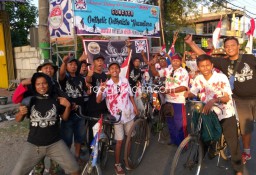 Komunitas Sepeda Tua Indonesia Ramaikan Gerak Jalan Mojosuro