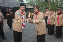 Ratusan Anggota Pramukan Sidoarjo Ramaikan Lomba Tinglat di Trawas