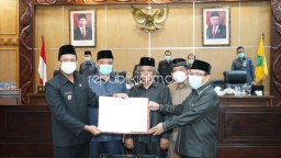 APBD Sidoarjo Rp 5,4 Triliun Disahkan, Bupati Sidoarjo Fokus Pembenahan Infrastruktur dan Pulihkan Perekonomian