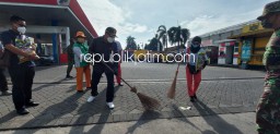 Jumat Berkah Pj Bupati Sidoarjo Sisir Bersihkan Jalan Sepanjang Candi - Tanggulangin