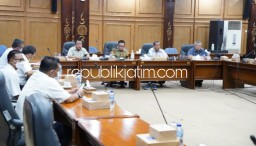 Tak Dihadiri Ketua TKKSD, Dewan Sidoarjo Desak Penetapan Pemenang Lelang Parkir yang Molor Transparan