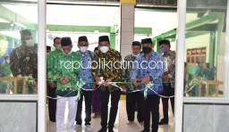 Harus Dimakmurkan, Bupati Sidoarjo Resmikan Masjid dan Perpustakaan MA Darul Ulum Waru