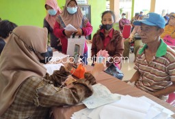 79.579 Warga Sidoarjo Mulai Terima BLT Minyak Goreng Rp 300.000 dan BPNT Rp 200.000