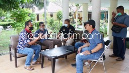 Tarik Parkir Ugal-Ugalan Rp 10.000 Per Motor, Gus Muhdlor Langsung Tertibkan Parkir Liar di Alun-Alun Sidoarjo