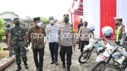 Terjunkan 320 Personil Gabungan, Bupati Sidoarjo Pimpin Apel Gelar Pasukan Operasi Ketupat Semeru 2022