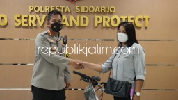 Ikuti Gebyar Vaksinasi Saat Kapolri di Terminal Bungurasih, Warga Pasuruan Tidak Menyangka Dapat Hadiah Sepeda