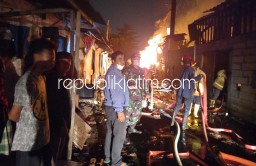 Penyebab Masih dalam Penyelidikan, Pabrik Tahu di Tropodo Krian Ludes Terbakar