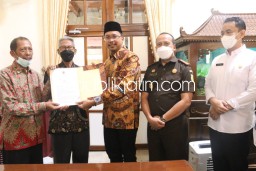 Masih Ada Dua Lainnya, Bupati Sidoarjo Mulai Tandatangani Tukar Menukar BMD Tanah Eks TKD Korban Lumpur Lapindo