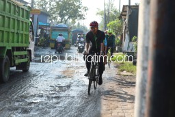 Gus Muhdlor : Betonisasi Jalan Betro - Kalanganyar Segera Digarap, Dilanjut Pengembangan Wisata Kampung Nelayan