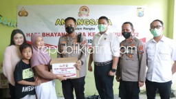 Jelang Hari Bhayangkara Ke 76, Polresta Sidoarjo Anjangsana ke Anggota dan Purnawirawan Sakit