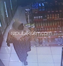 Tepergok Keesokan Harinya, Nenek Berdaster di Waru Sidoarjo Terekam CCTV Minimarket Curi Susu