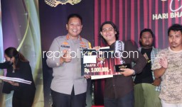 10 Finalis Lomba Stand Up Comedy Polresta Sidoarjo Undang Gelak Tawa Meriahkan HUT Bhayangkara ke 76