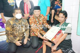 Wabup Sambangi Sekeluarga di Jiken Tulangan yang Menderita Lumpuh, Pemkab Sidoarjo Janji Pantau Kesehatan Tiap 2 Minggu