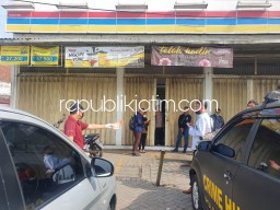 Kawanan Pencuri Beraksi di Minimarket Sidomulyo Krian, Uang Tunai Dalam Mesin ATM Rp 300 Juta Amblas