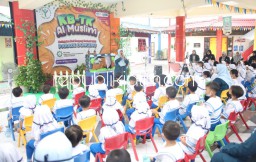Tanamkan Nilai dan Sikap Positif Sejak Dini, Begini Cara KB TK Al Muslim Peringati Hari Dongeng Nasional 2022