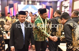 Lantik 90 PPK, Wabup Sidoarjo Minta Camat Fasilitasi Sekretariat Anggota PPK Pemilu 2024