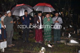 Sebelum Pemindahan Makam Waru Terdampak Frontage Road, Bupati Sidoarjo dan Warga Gelar Istighotsah dan Doa Bersama