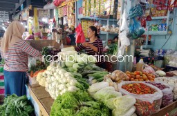 Harga Bahan Pokok di Pasar Tradisional Gresik Mulai Meroket, Tertinggi Kenaikan Harga Cabai