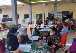 Temukan Proyek Desa Tanpa Foto, Inspektorat Sidoarjo Monev Pemanfaatan APBDes di 23 Desa se Wonoayu