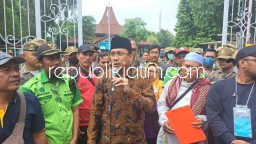 Perbup Retribusi Direvisi, Gus Muhdlor Ajak Paguyuban TPST Komitmen Atasi Masalah Sampah di TPA Jabon