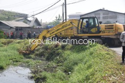 Hadapi Musim Hujan, Gus Muhdlor Siagakan 14 Rumah Pompa dan Normalisasi Sungai di Sidoarjo