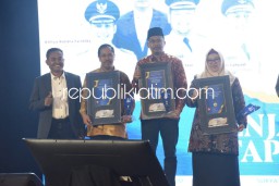 Bupati Sidoarjo Raih Penghargaan Tingkat Pemulihan dan Pertumbuhan Ekonomi Terbaik di Jatim