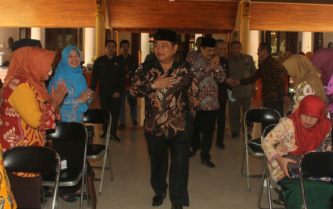 RPJMD - Bupati Sidoarjo, Saiful Ilah memberikan pemaparan mengenai Musrenbang Perubahan RPJMD Tahun 2016 - Tahun 2021 di Pendopo Delta Wibawa, Kamis (16/11/2017).