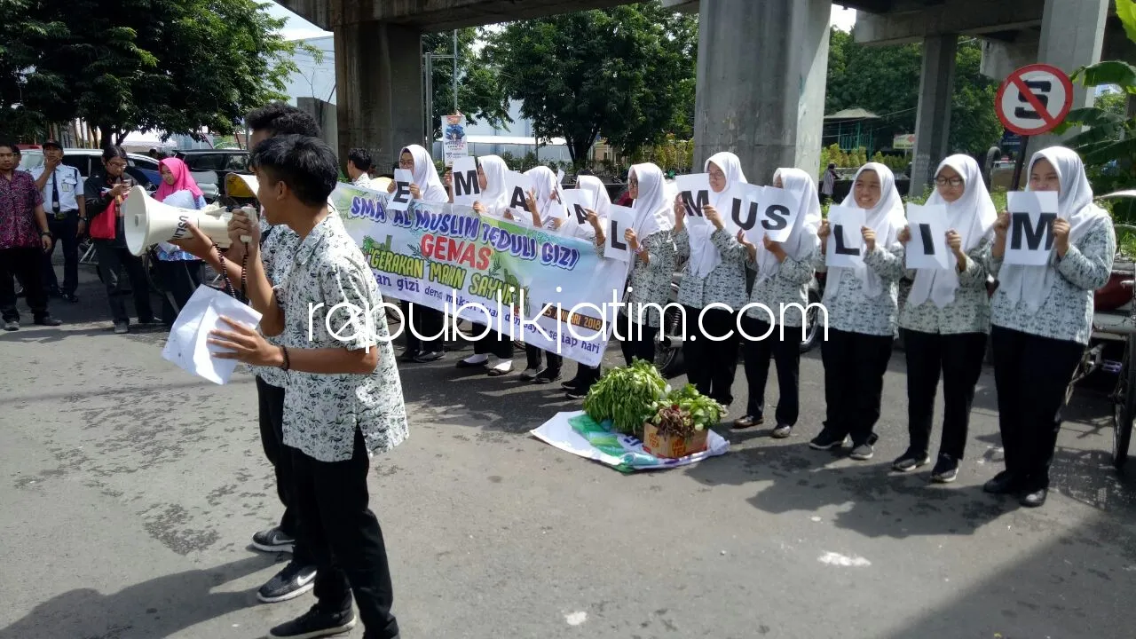 Belasan Siswa SMA Al Muslim Kampanyekan Gemas