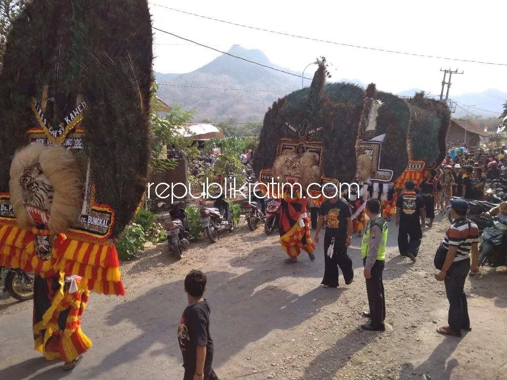 Parade Reog Semarakan Puncak HUT RI dan Bersih Desa di Ponorogo