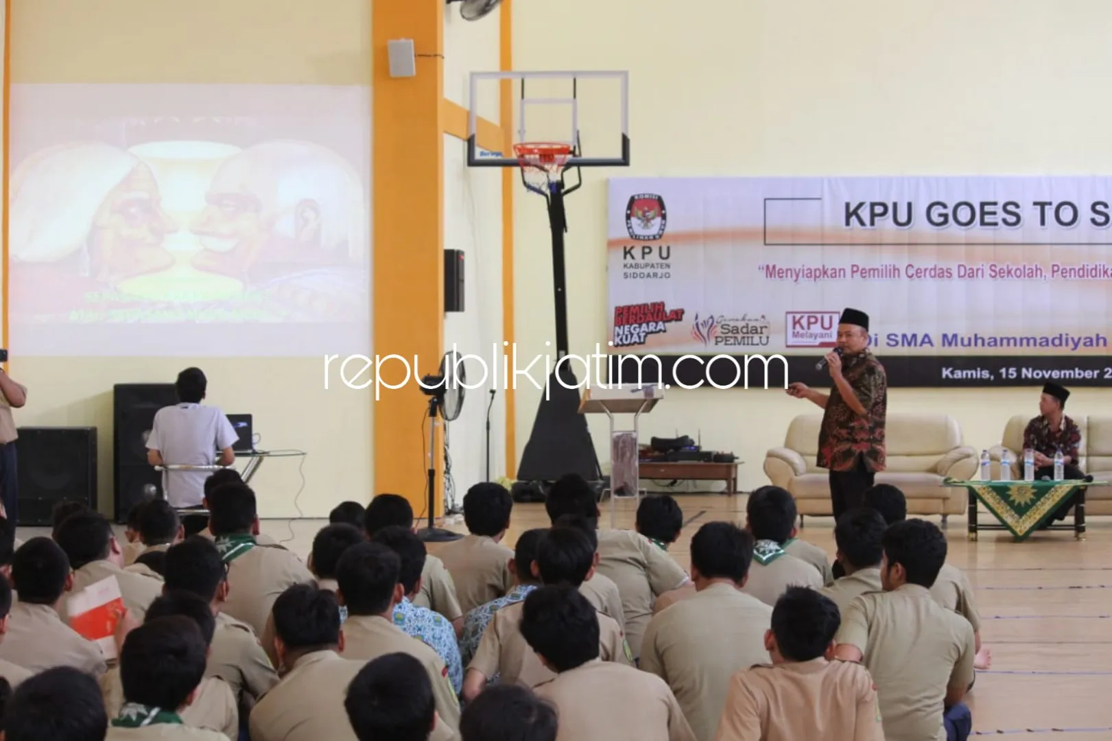 KPU Sidoarjo Sosialisasi Pemilu Sasar Pemilih Pemula di Smamita