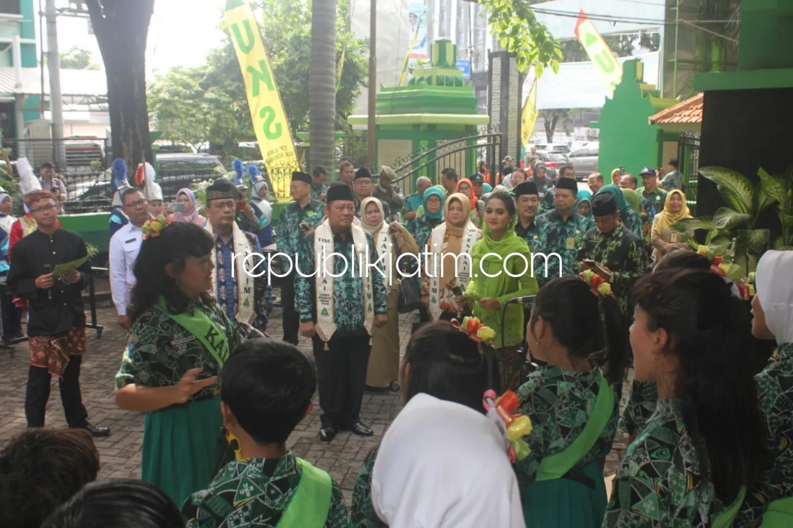 MIN 1 Sidoarjo dan SMPN 1 Gedangan Nominator LLSS Jatim