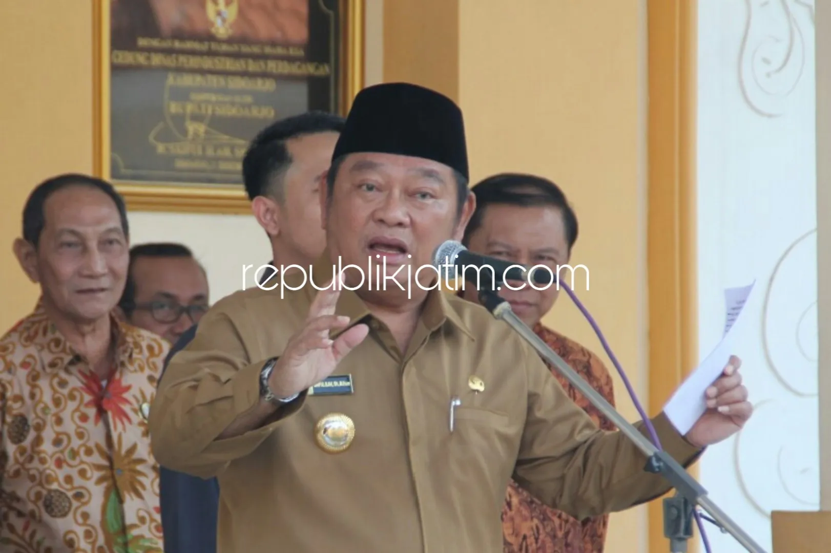 Bupati Sidoarjo : Penarikan Parkir Berlangganan Jalan Terus Sampai Juni