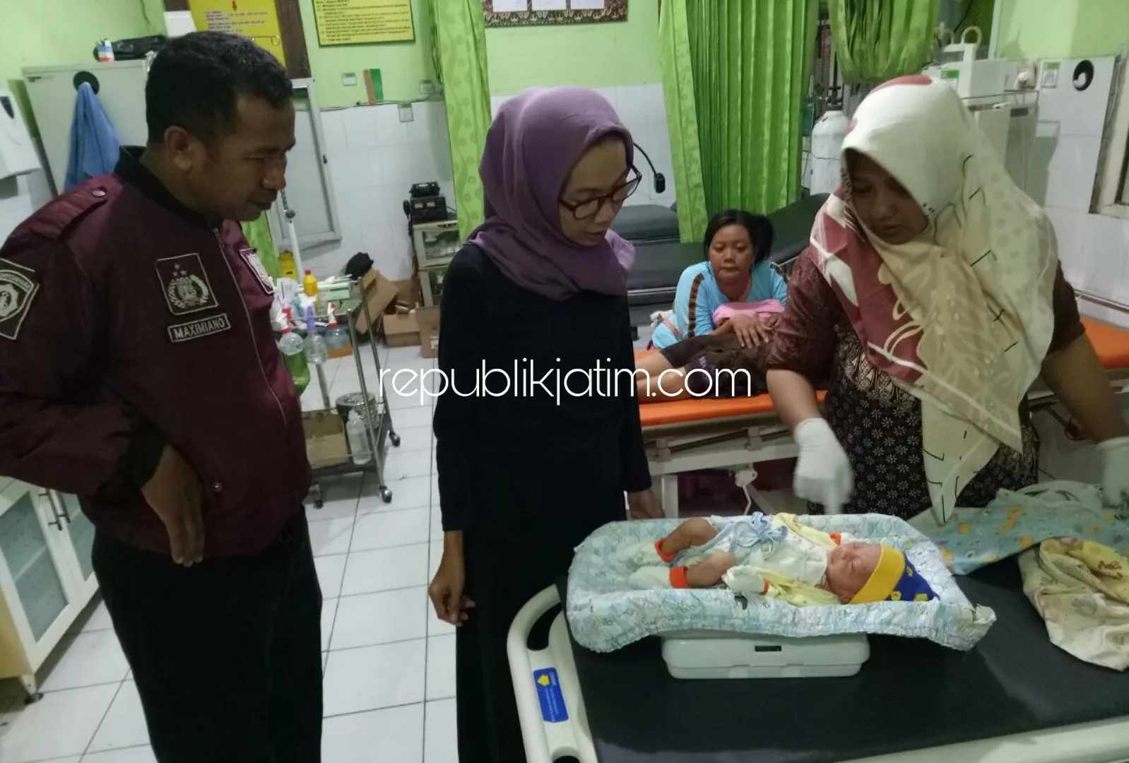 Sahur Pertama Puasa, Warga Jabon Digegerkan Penemuan Bayi Cantik