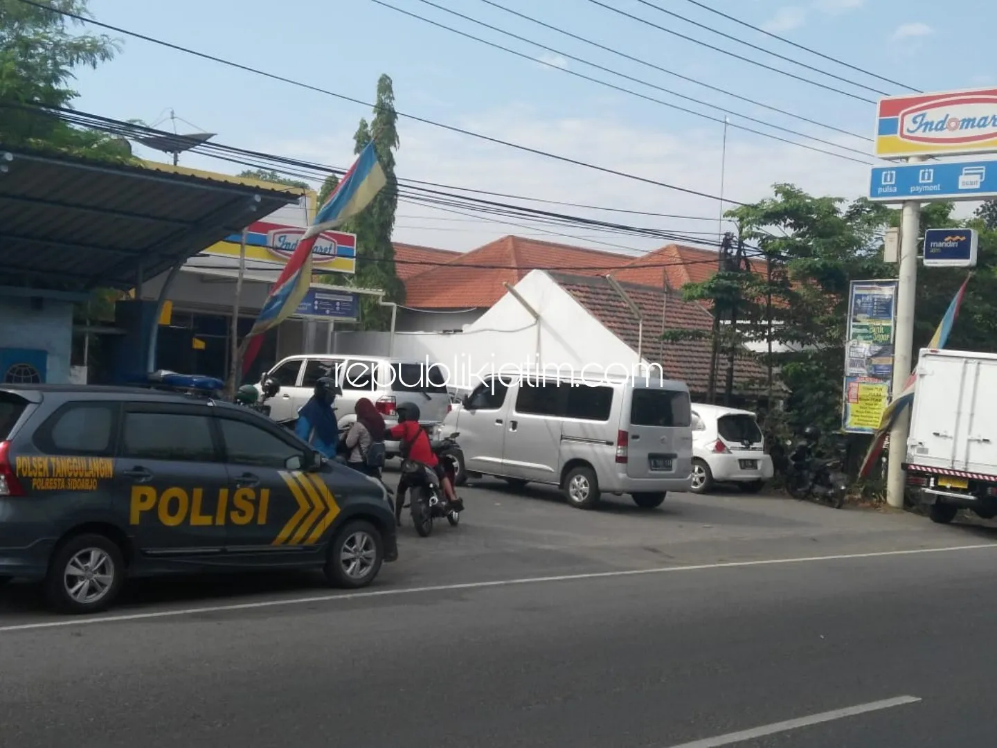 Dikira Pembeli, Komplotan Perampok Gondol Uang Indomaret Tanggulangin Rp 30 Juta
