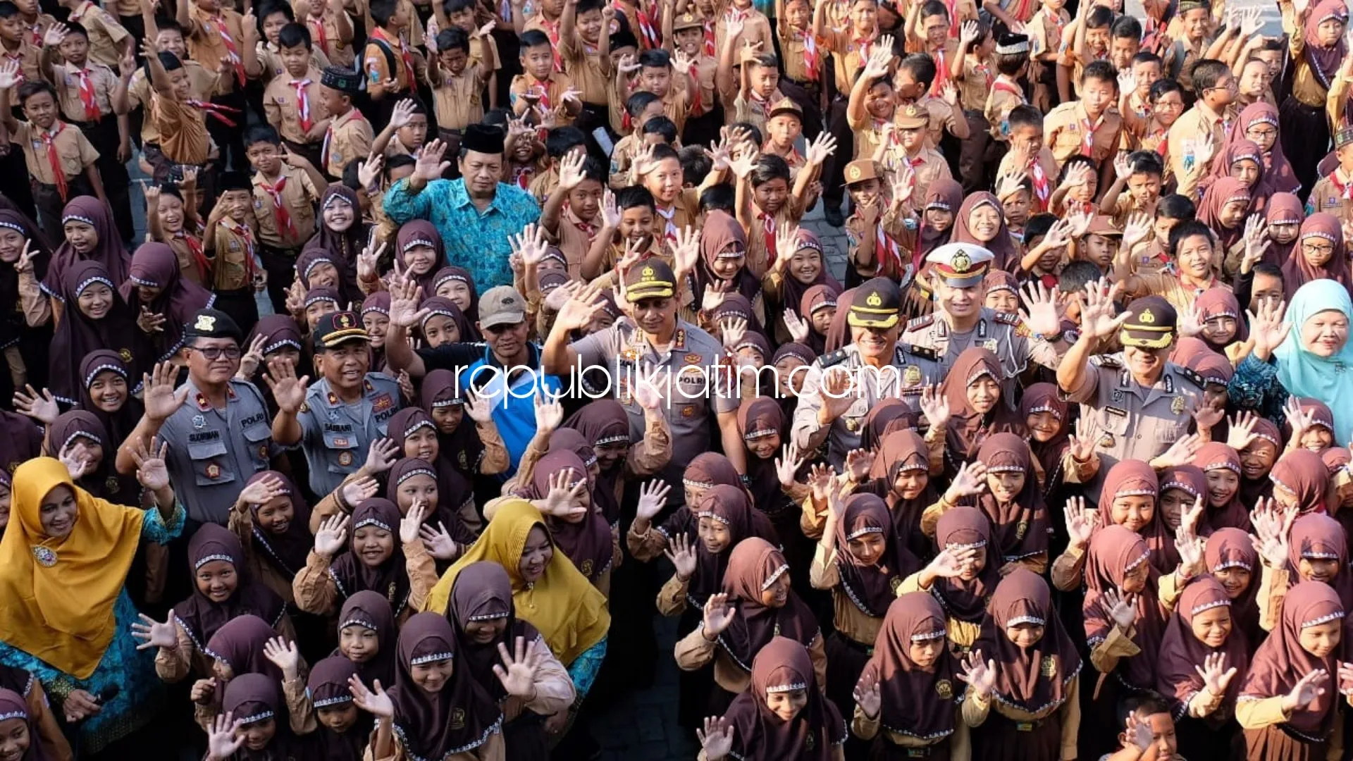 Sambangi Sekolah, Kapolresta Sidoarjo Pastikan Tidak Ada Penculikan Anak