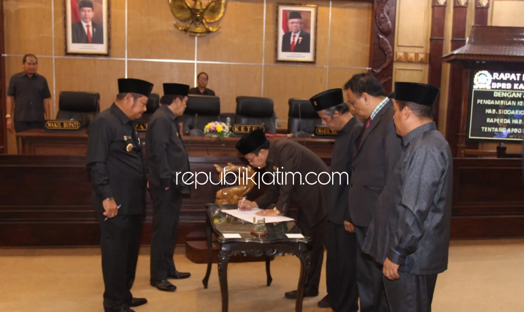 APBD 2020 Disetujui Dini Hari, FPKB Kecewa Fraksi Lain Ngotot Rp 120 Miliar untuk RSUD Barat
