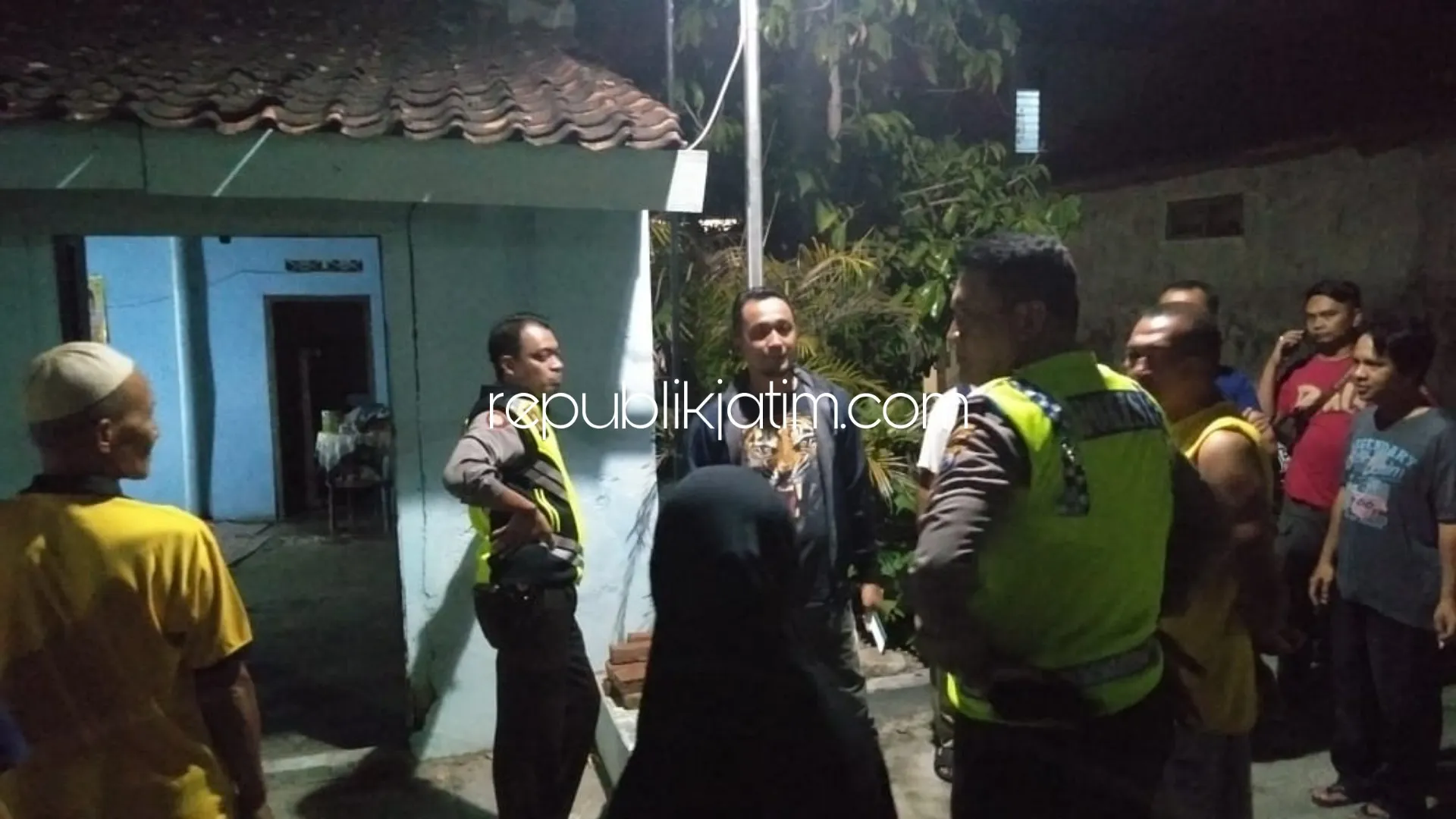 Perempuan Sebatangkara di Ponorogo Ditemukan Tewas Membusuk di Toilet