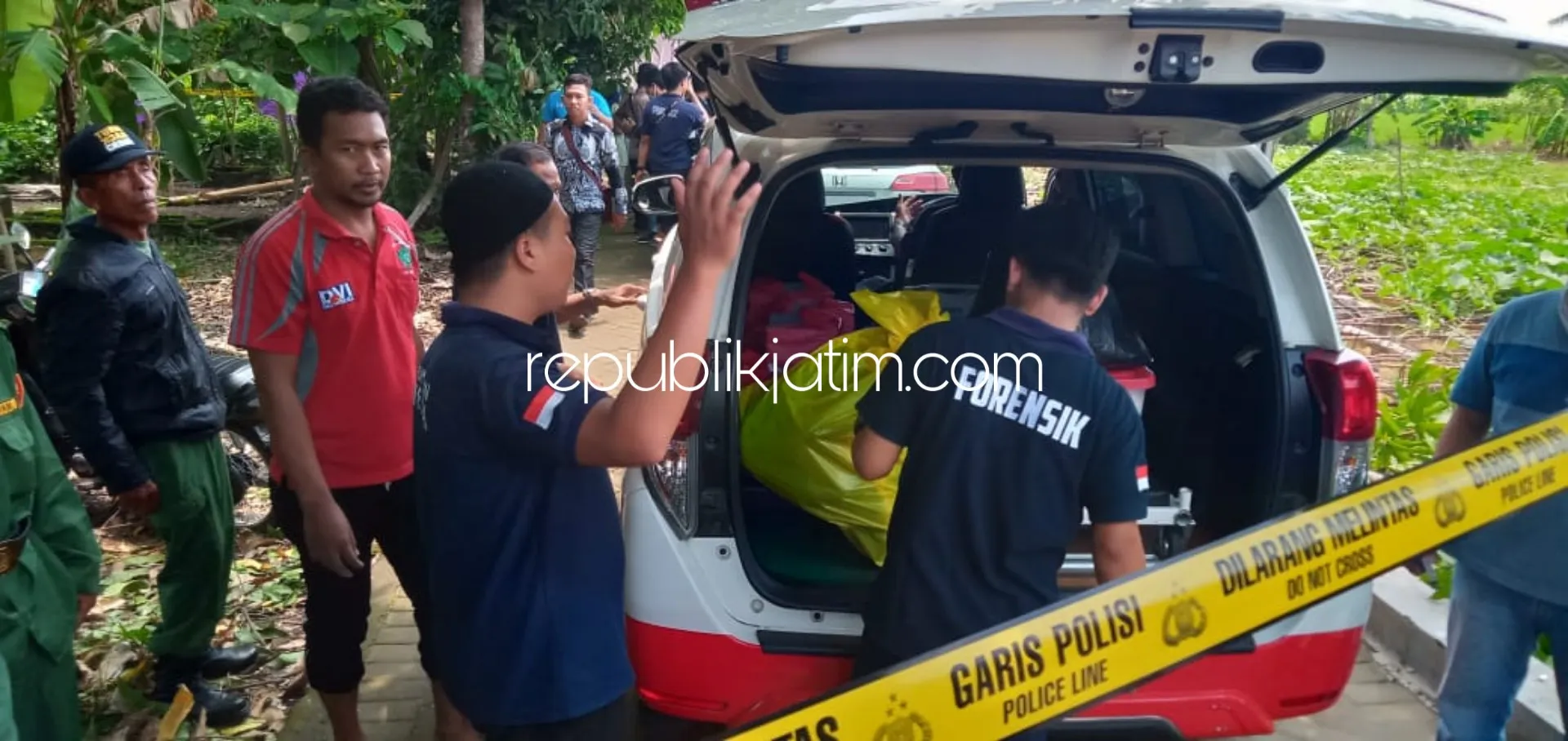 Diduga Jadi Korban Pengeroyokan, Makam Arek Prambon Dibongkar Tim Inafis