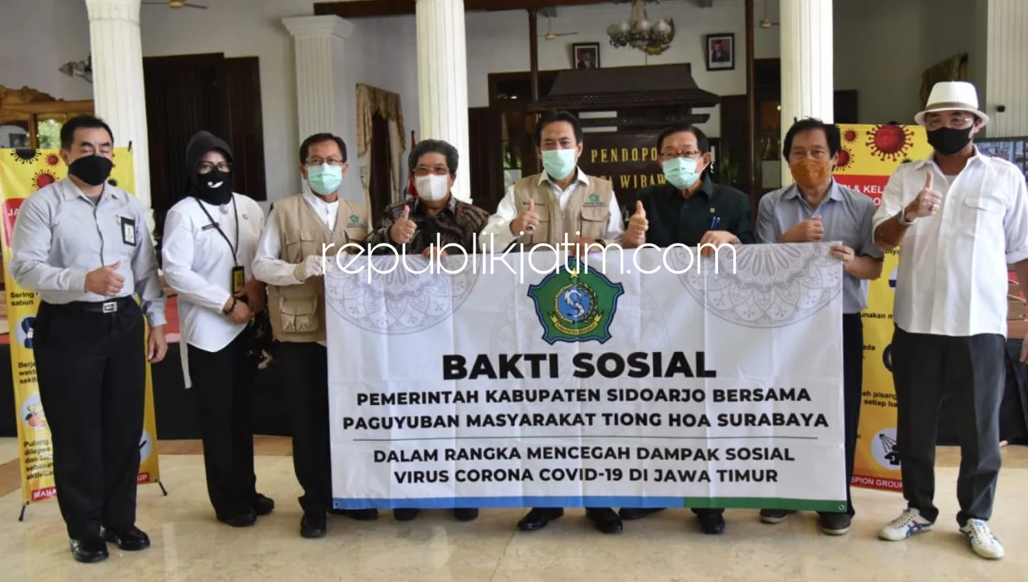 Pemilik Maspion Grup Serahkan Bantuan 10 Ton Beras dan 3.000 Masker untuk Penangananan Covid-19
