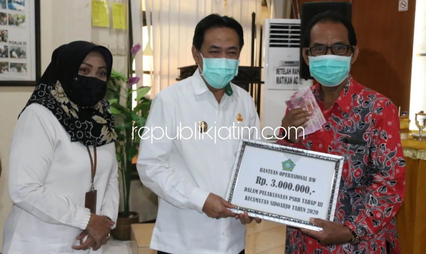 Gugus Tugas Covid-19 Sidoarjo Cairkan Dana Operasional untuk 2.086 RW Senilai Rp 6,25 Miliar
