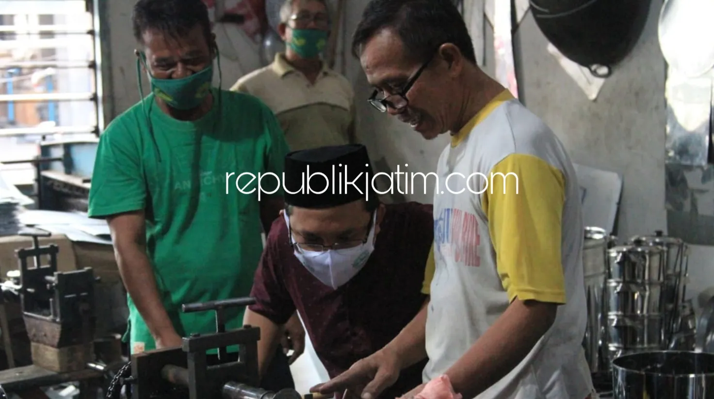 Gus Muhdlor Tampung Keluhan Pemilik Home Industri di Tengah Pandemi Covid-19