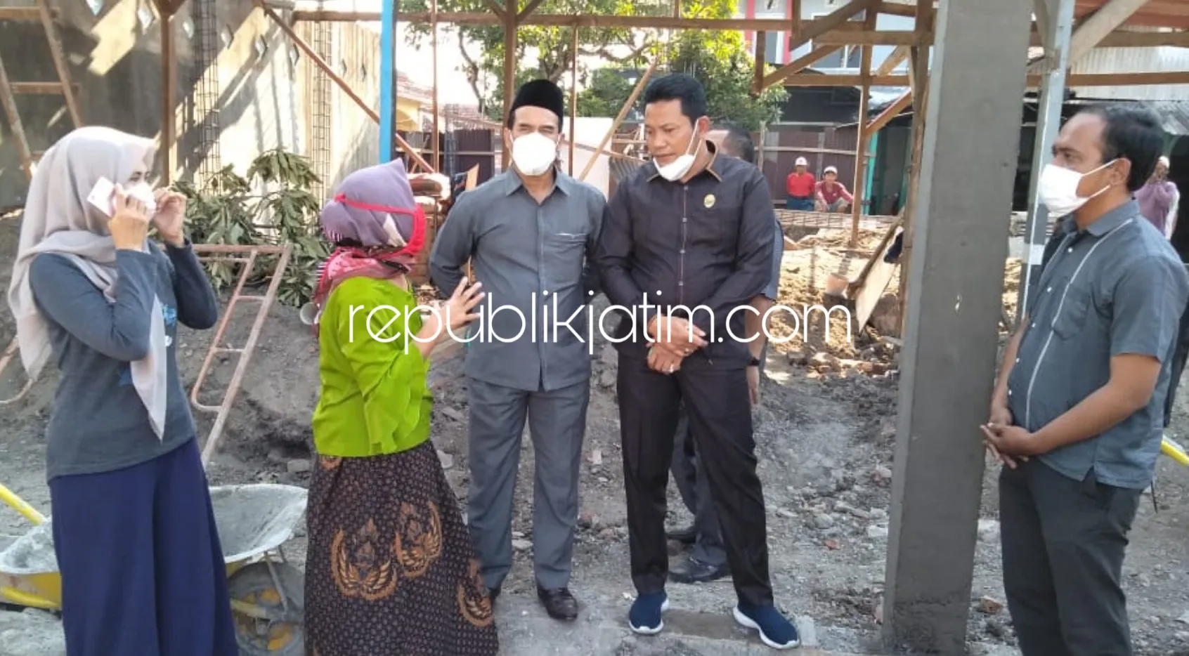 Disidak Dewan Sidoarjo, Pembangunan Minimarket Candipari Porong Dihentikan Sementara