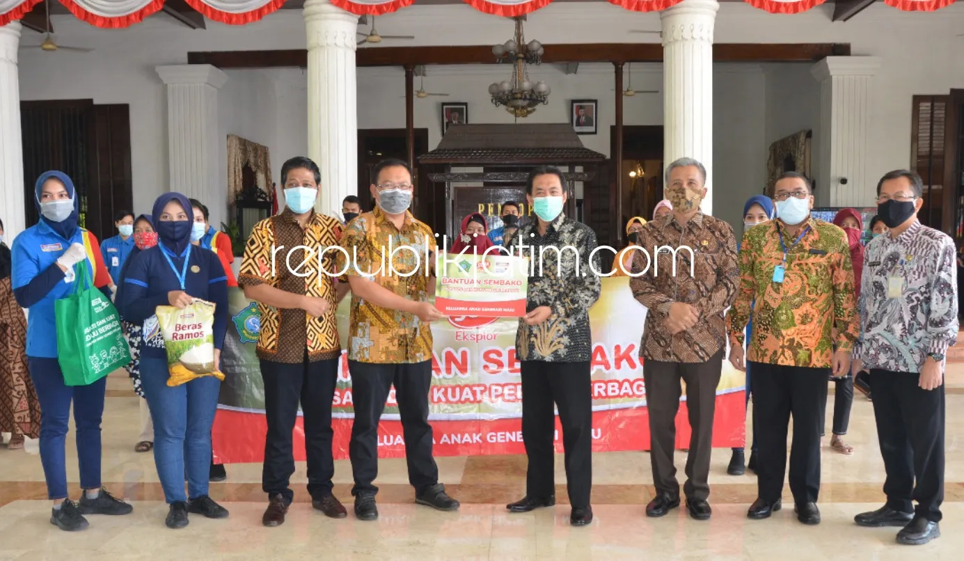 Peduli Gizi, Danone dan Indomaret Bantu 650 Paket Sembako untuk Warga Terdampak Covid-19