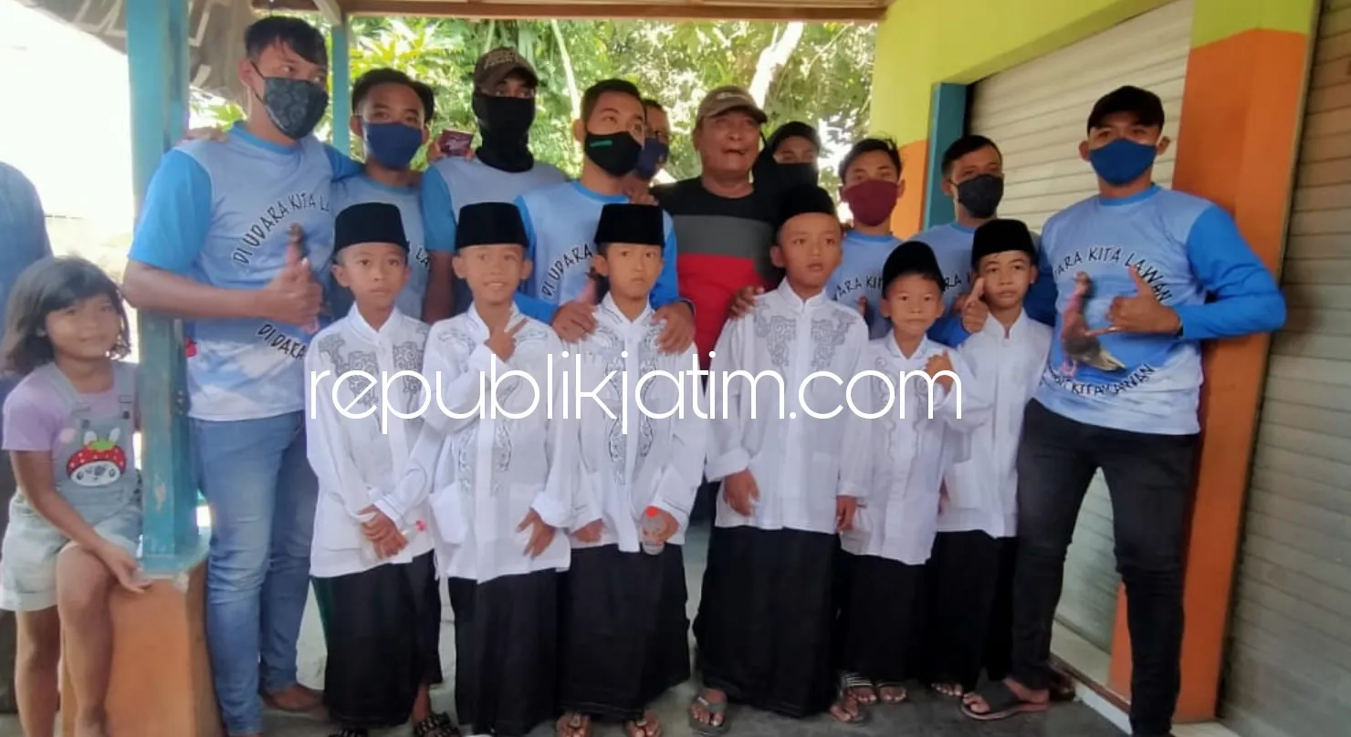 Anak-Anak Keluarga Dhuafa Ikut Khitan Massal di Tempel Krian Saat Pandemi