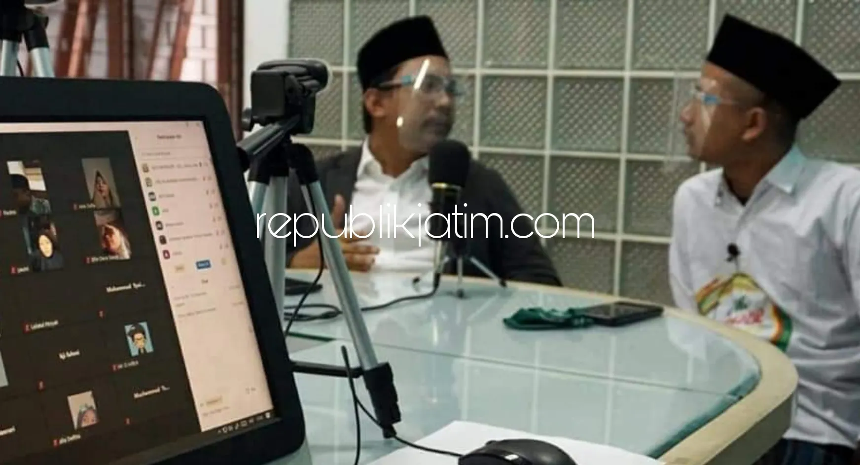 Makna Hari Santri 2020 Versi Gus Muhdlor Saat Ngaji Virtual Melalui Zoom