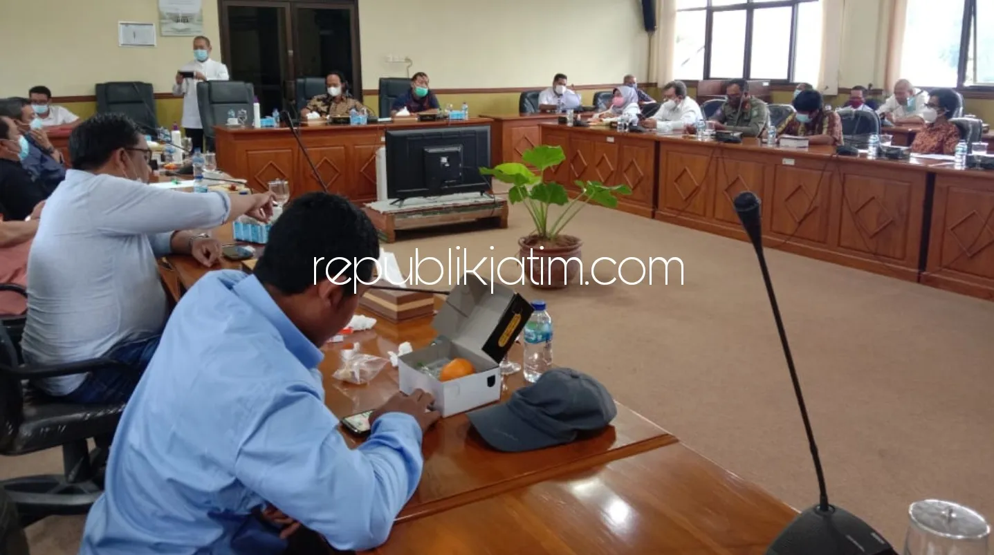 Ngaduh Soal Tower Seluler ke Dewan Disertai Hujan Tangis Kandas, Warga Pucang Bakal Ajukan Gugatan ke PTUN