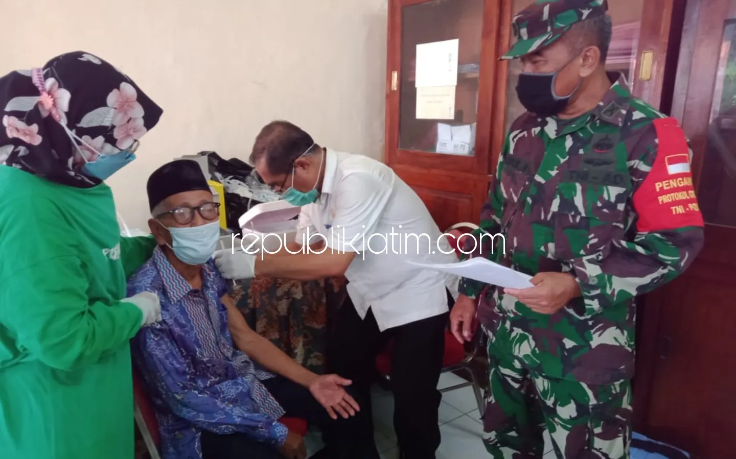Takmir Masjid dan Imam Salat Tarawih di Sidoarjo Sudah Divaksin Covid-19