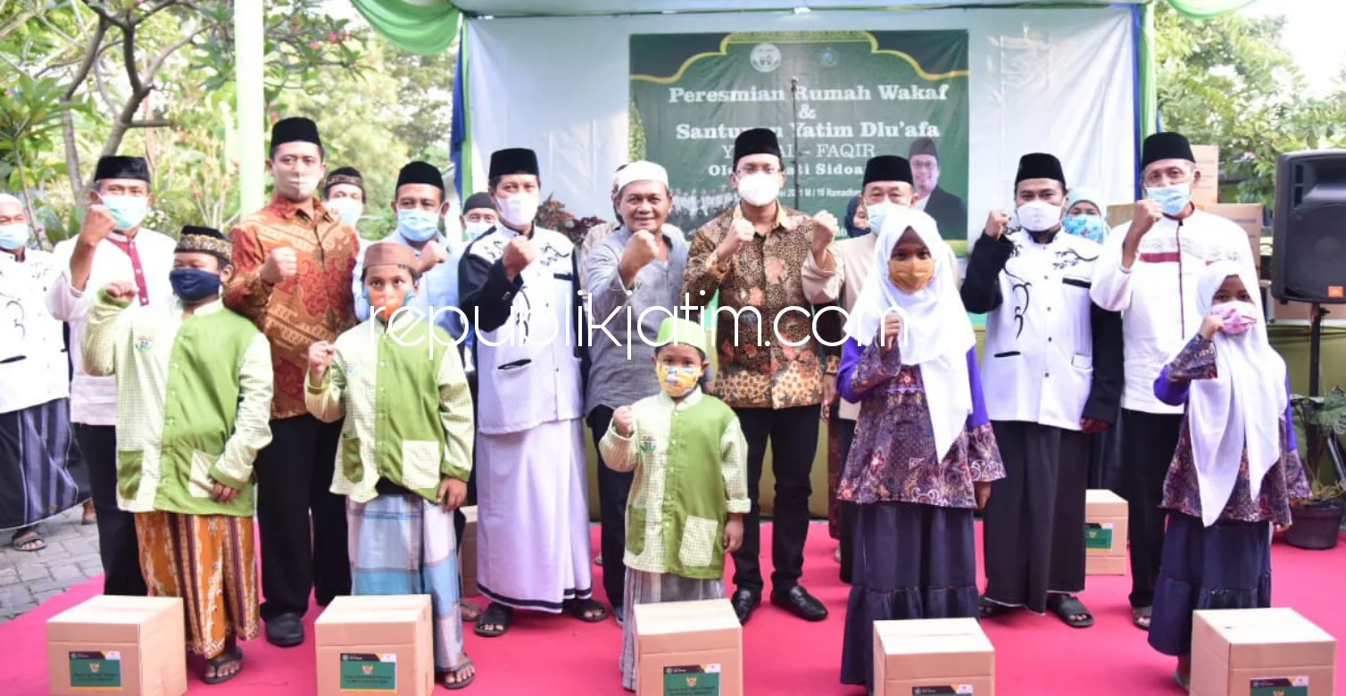 Ajak Perhatikan Sesama, Gus Muhdlor Beri Santunan Anak Yatim dan Dhuafa Trosobo di Bulan Ramadhan